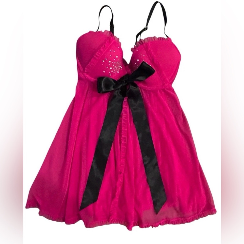Vintage Victoria secret “ Sexy Little Thing”open front hot pink babydoll 34C